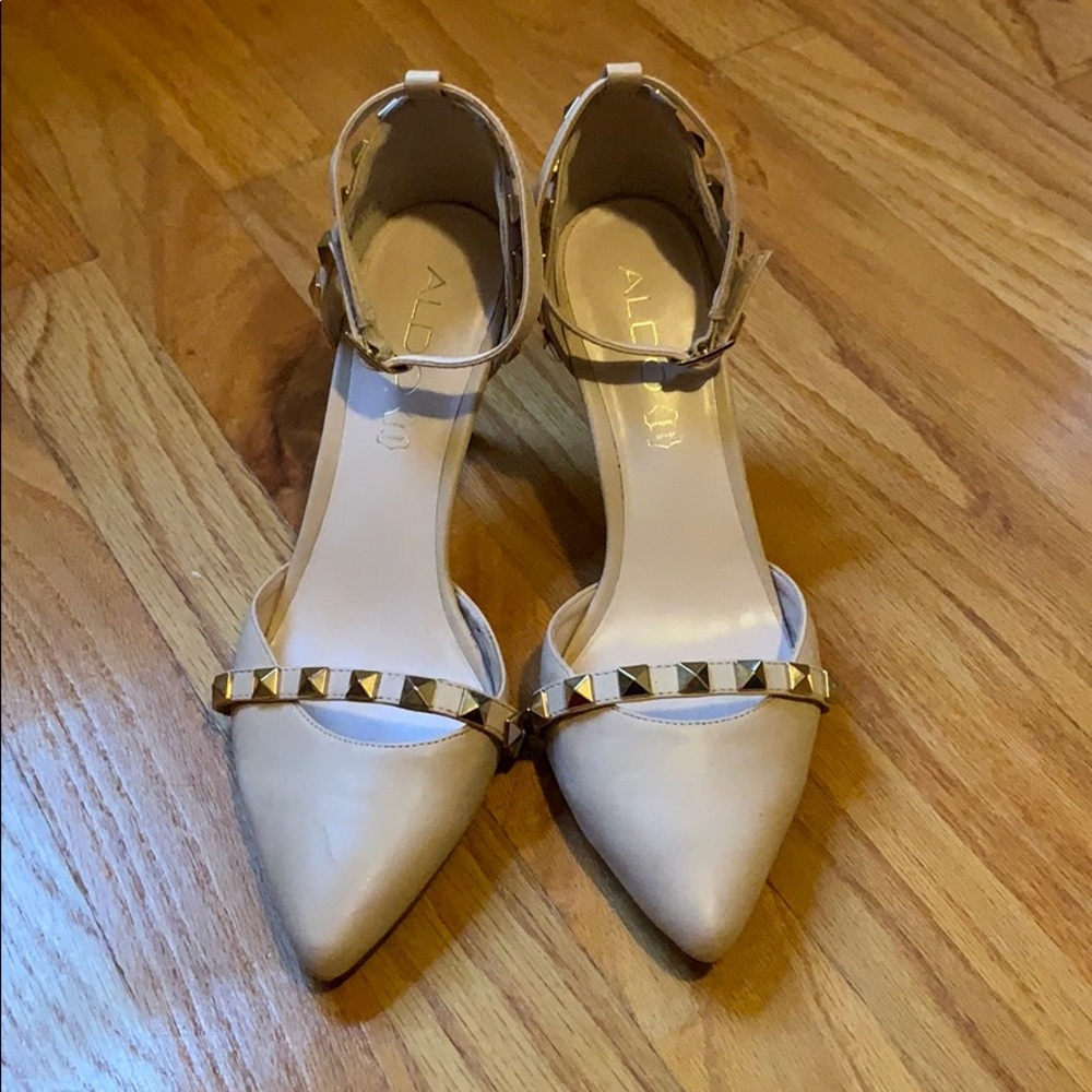 Aldo nude heals with studs